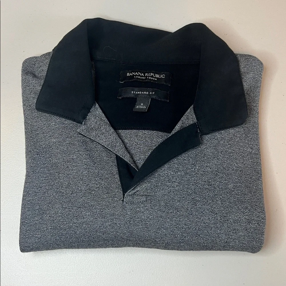 Banana Republic Luxury Touch Standard Fit Polo Gray/Black Size Small